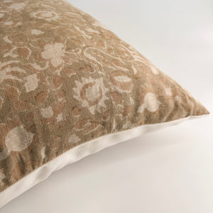 Willa Pillow Cover