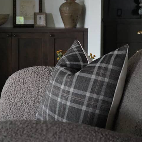 Oliver Lumbar Pillow Cover