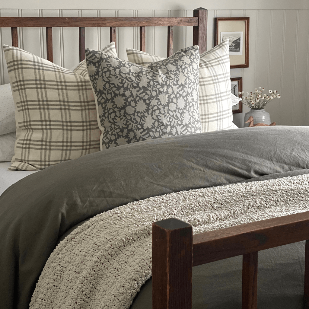 Colin and Finn Sawyer Pillow Cover - Thumbnail 5
