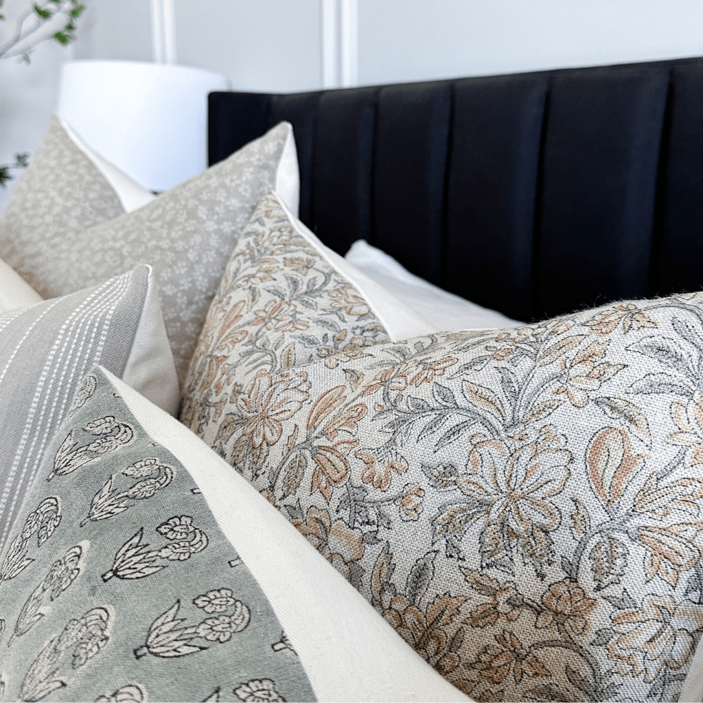 A close up of Elain from Colin + Finn