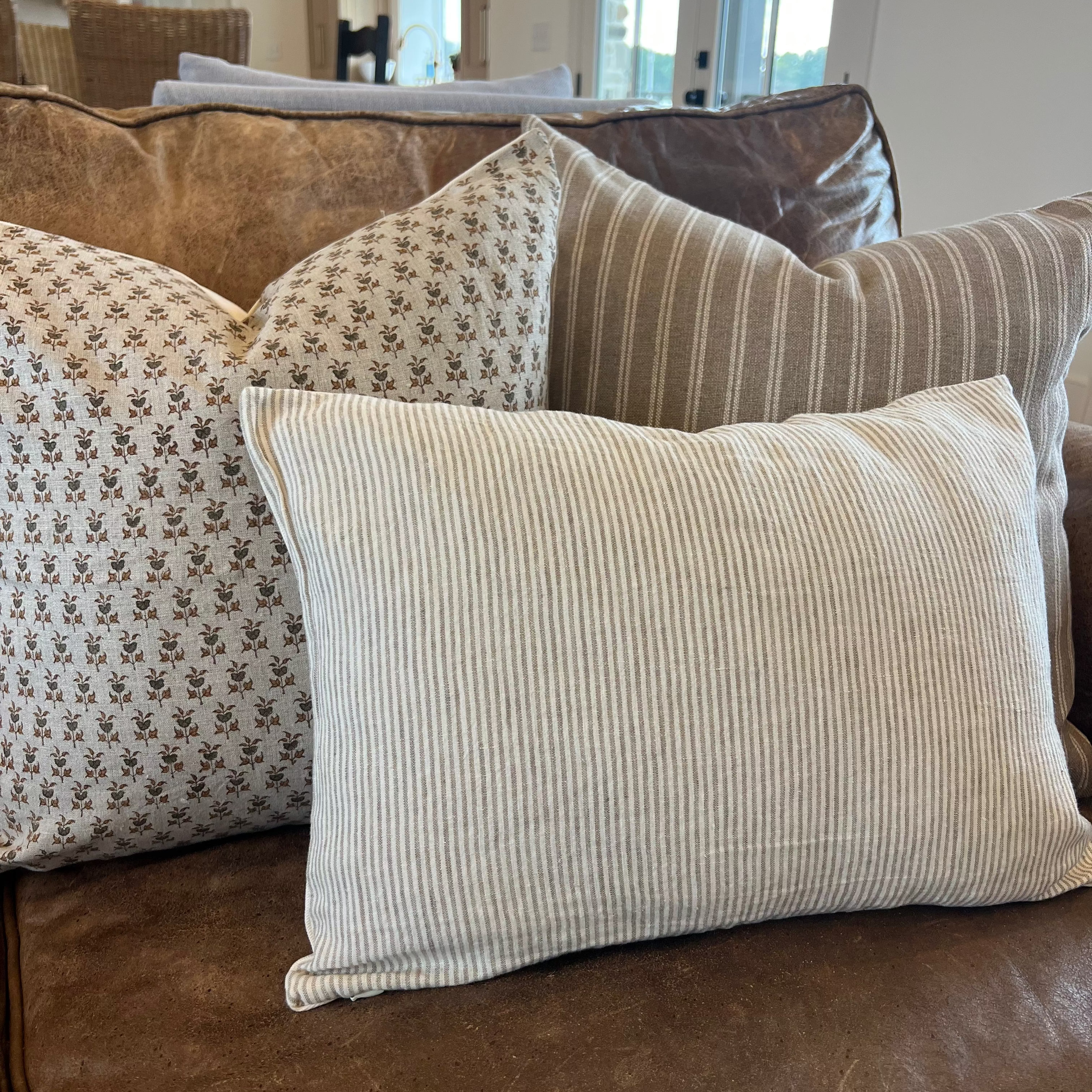 Francis Pillow Cover