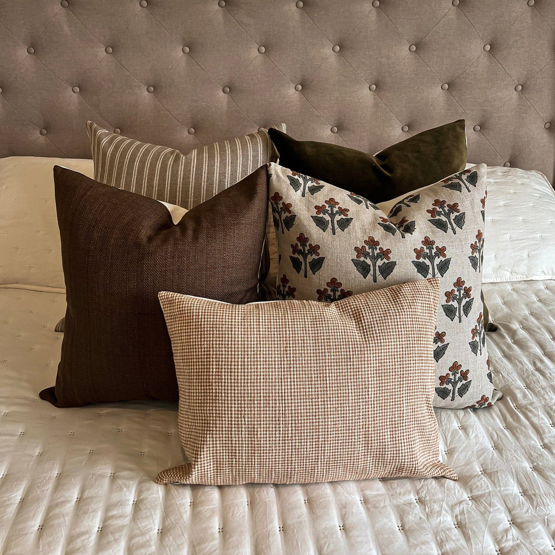 Sophie Lumbar Pillow Cover