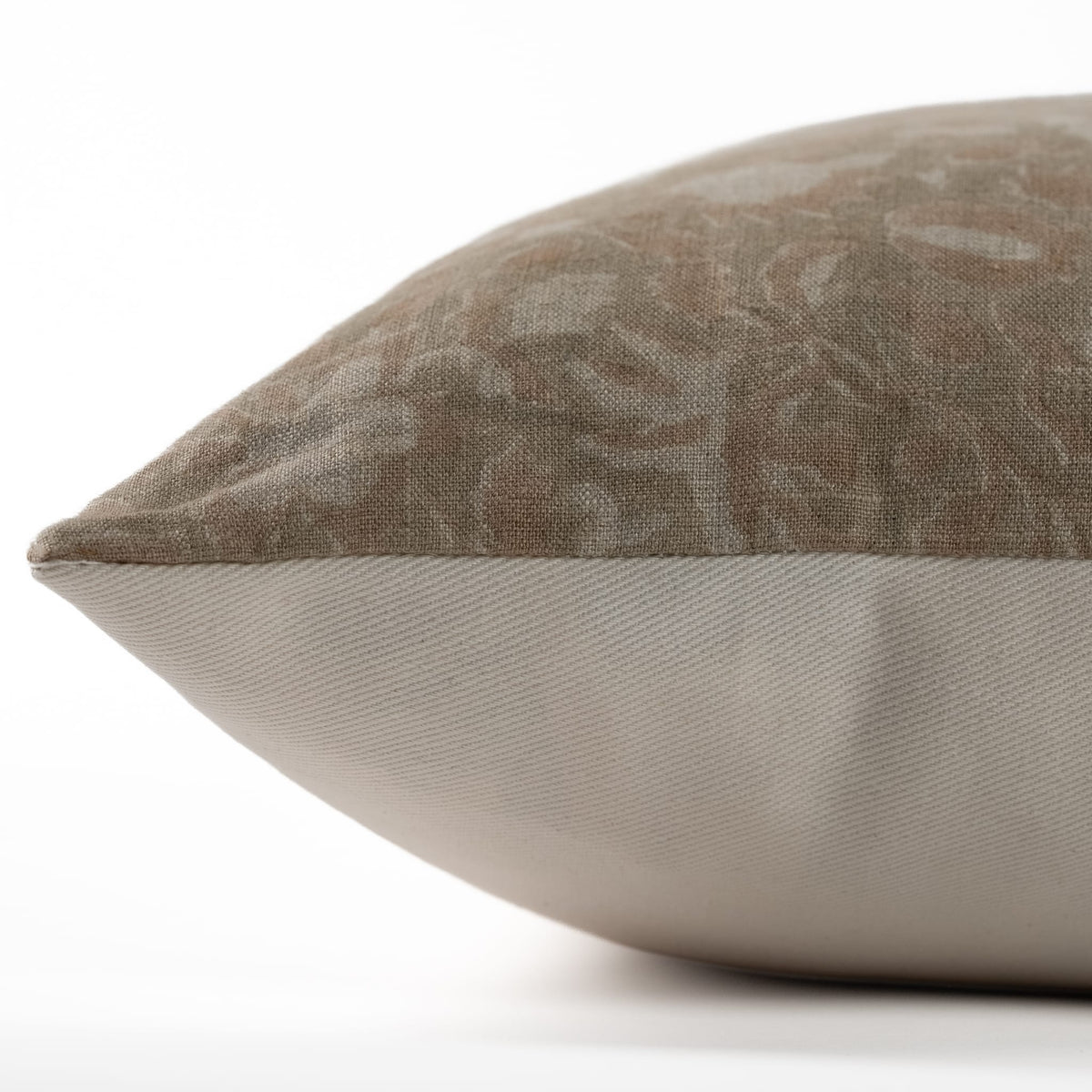 Willa Pillow Cover